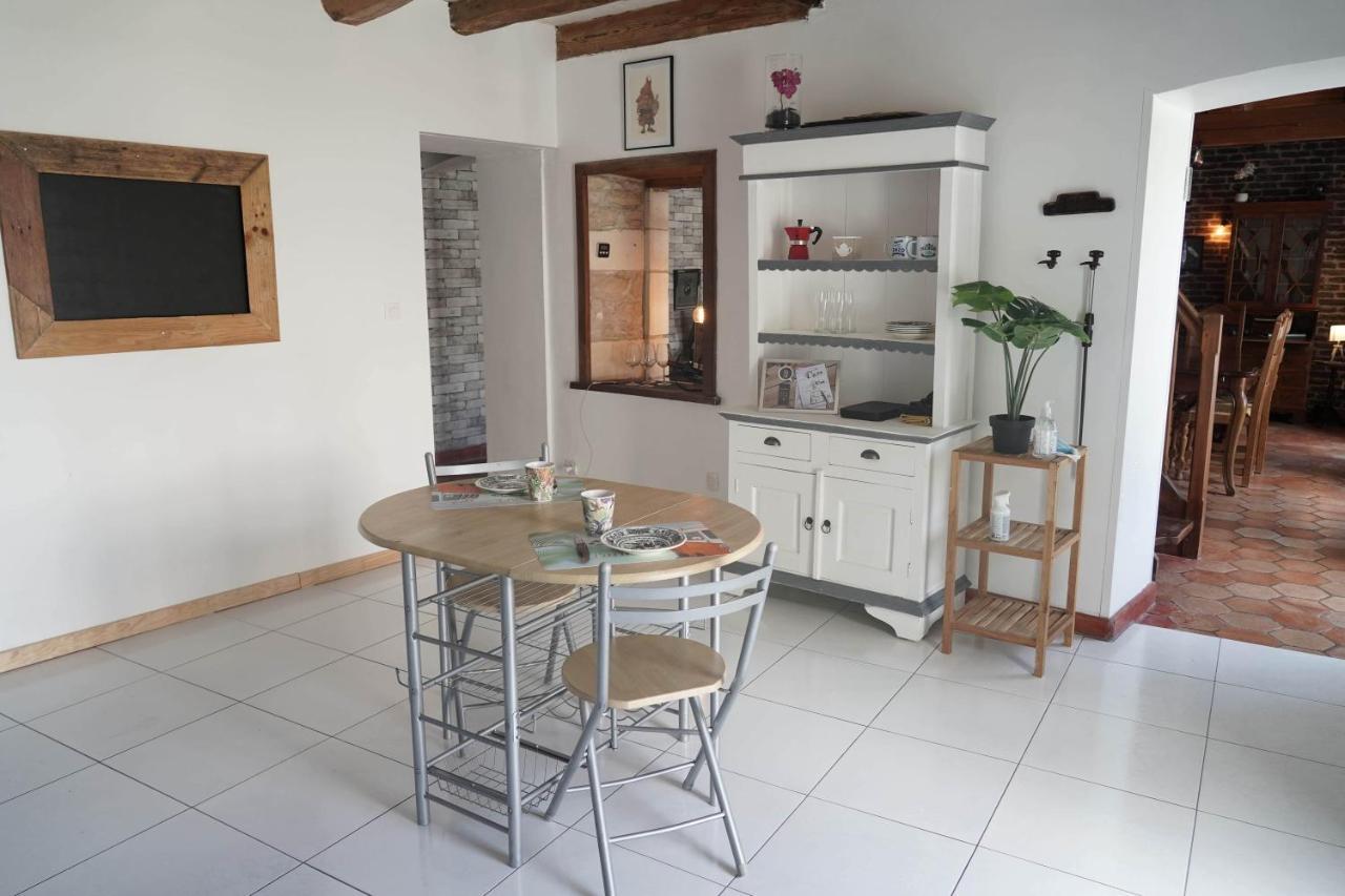 Maison De Charme, D'Artiste, Decoration Brocante Aigrefeuille-dʼAunis Εξωτερικό φωτογραφία