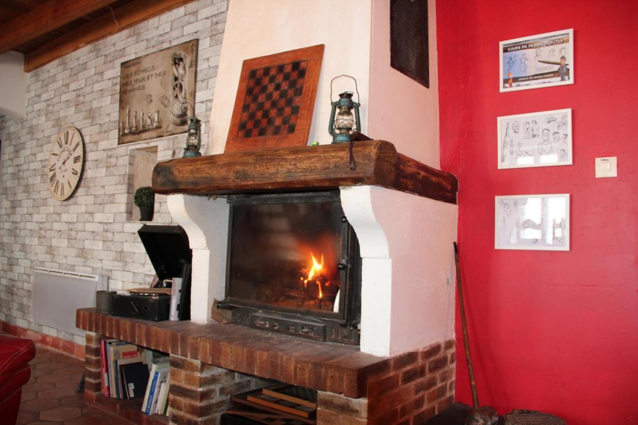 Maison De Charme, D'Artiste, Decoration Brocante Aigrefeuille-dʼAunis Εξωτερικό φωτογραφία